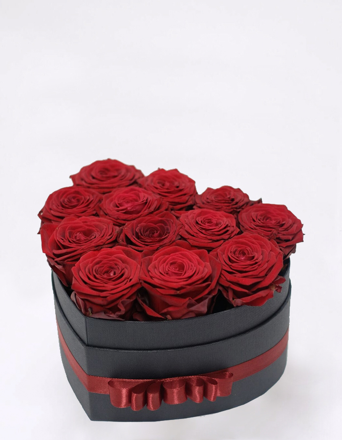 12 Rosas en Caja Corazón 